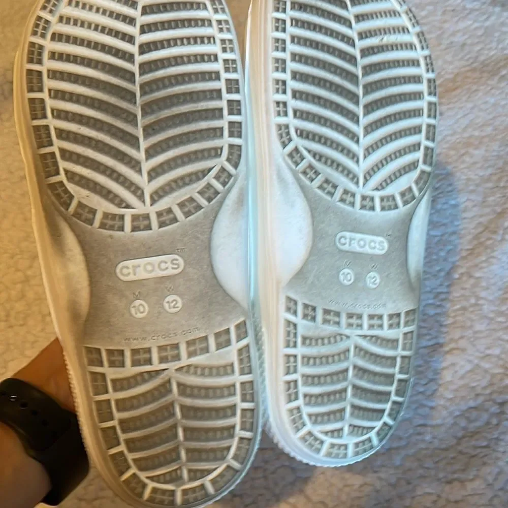 Crocs sandals M10 W12